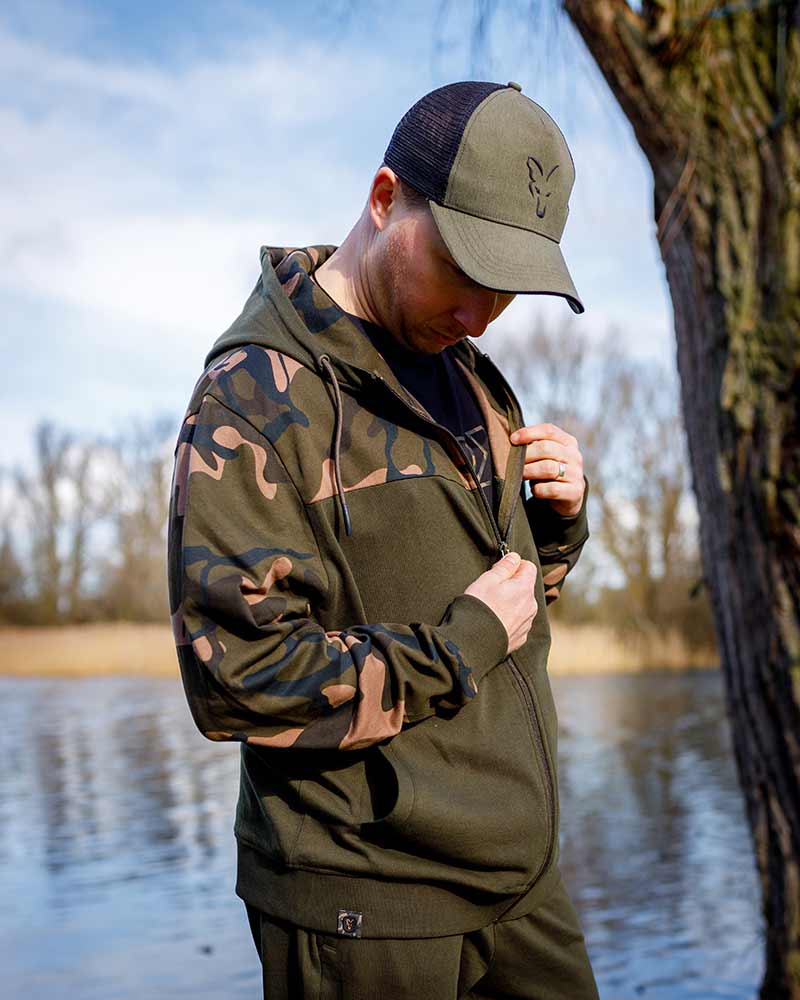 Fox LW Khaki Camo Split Zip Hoody - dé KarperCentrale